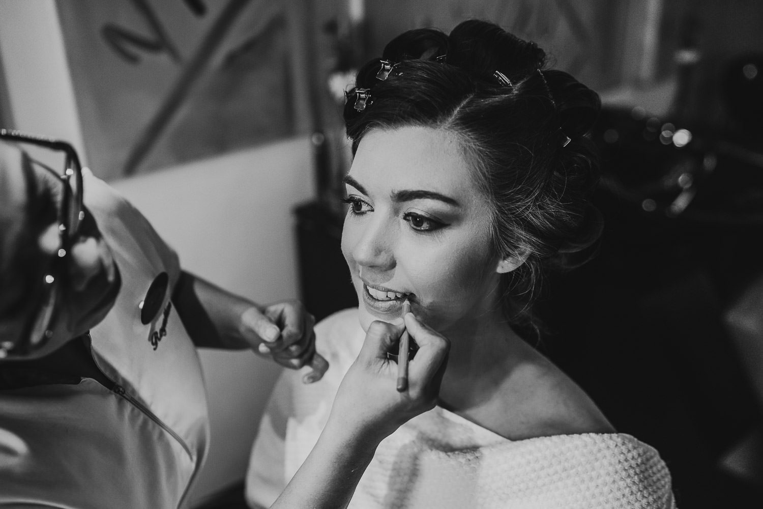royalton riviera bride having lipstick applied