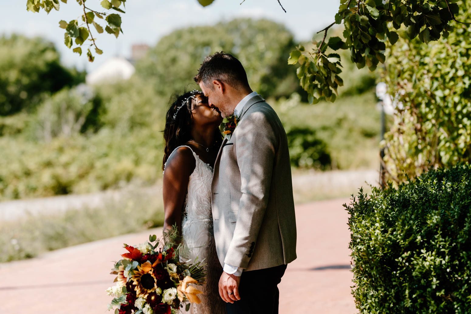 A laid back fusion wedding in Cardiff – Joyce and Declan - Leesha Williams  Photography