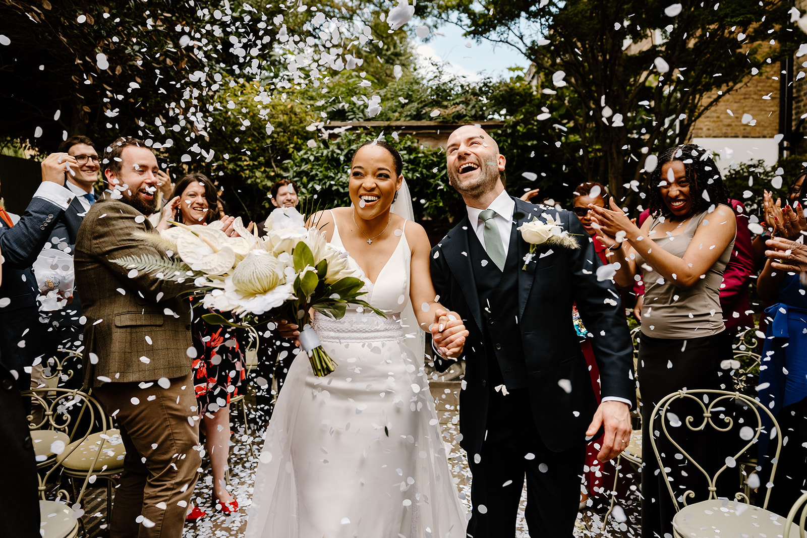 When Is the Best Time for Wedding Photos? (UK Guide for Real, Unposed Weddings)